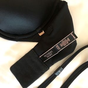 Victoria’s Secret black strapless bra 32DD